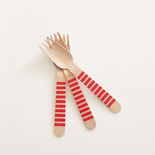 abcJoy κόκκινα ριγέ ξύλινα πιρουνάκια (12-pack)