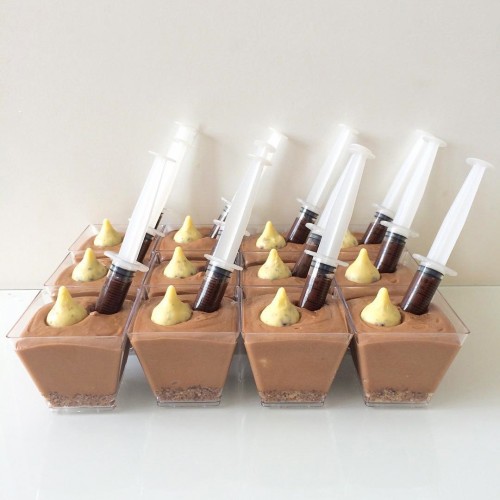 Mini Μπολ Πλαστικά Τετράγωνα για Επιδόρπια-Gold Plast Italy(25pcs)